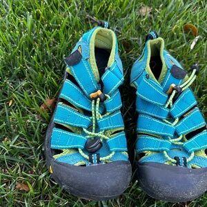 Keen Kids Clogs Sandals Size 1